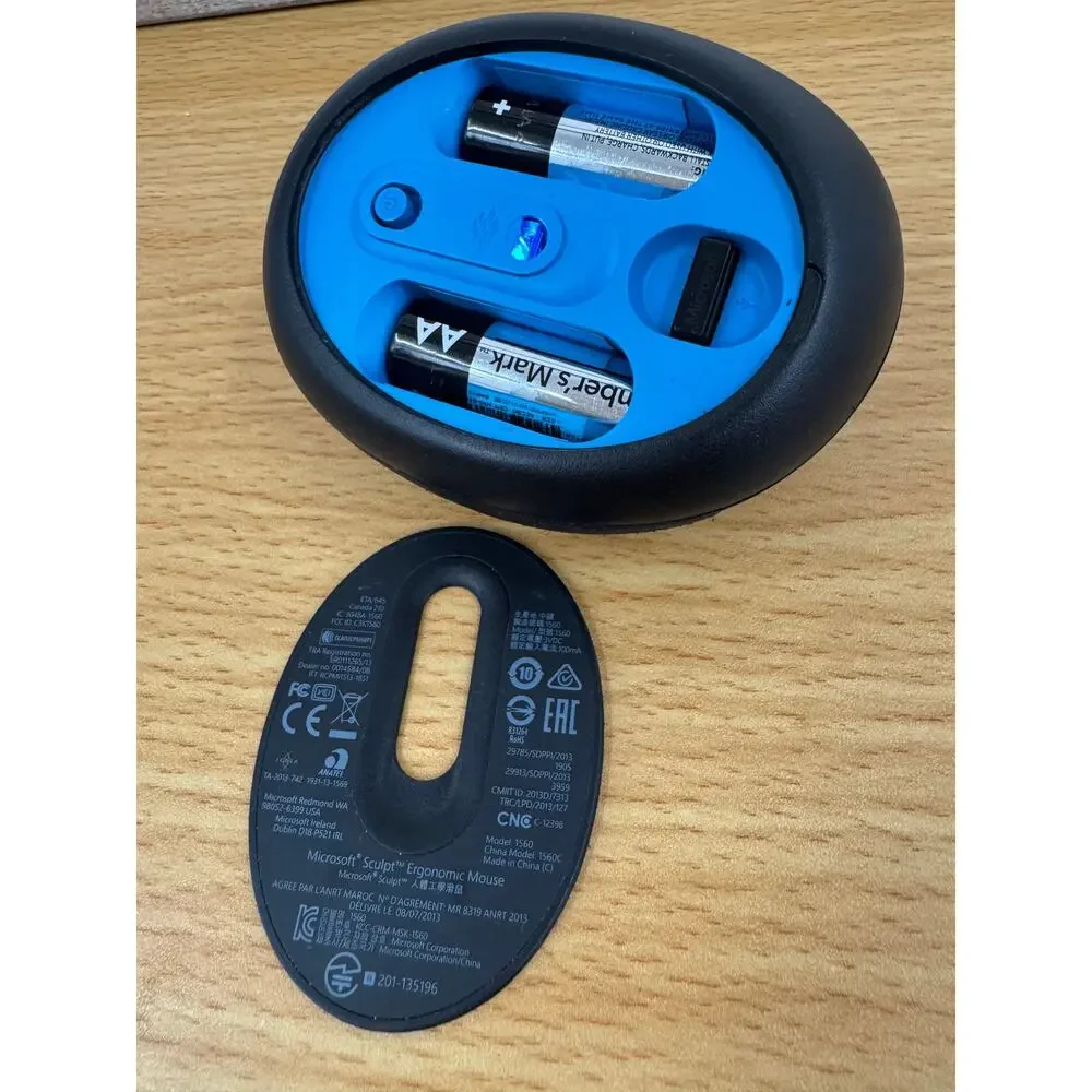 Microsoft Sculpt 1560 Ergonomic mouse wireless USB receiver